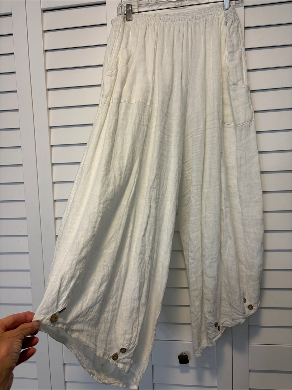 Relaxed Wide-Leg White Linen Blend Pants with Button Hem